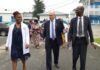 Coopération – Visite de l’Ambassadeur d’Israël au Cameroun à l’Hôpital Laquintinie