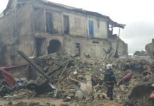 Douala : un immeuble R+2 s’effondre et tue 6 déplacés internes de l’Extrême-Nord
