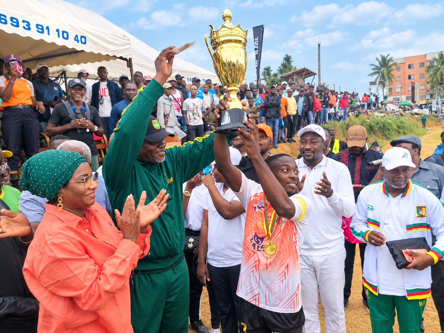 Festifoot Douala 5ème : Doctor’s Lounge s’adjuge le trophée au terme d’une finale à suspense